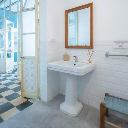 Apartamento La Moderna Apartment *
