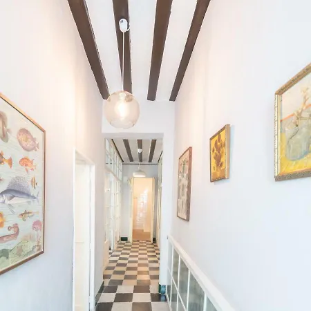 Apartamento La Moderna Apartment *